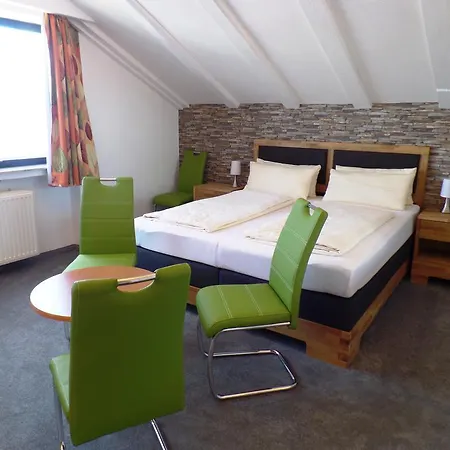Hotell Brandl 3*