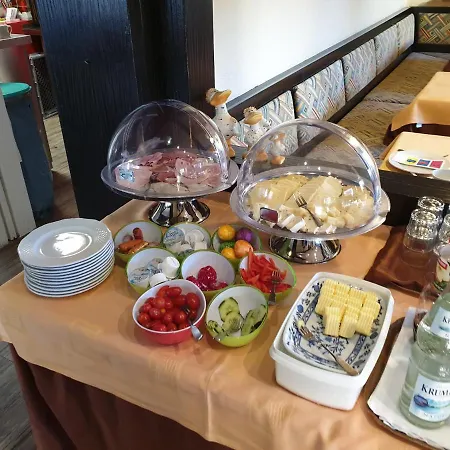 Hotell Brandl 3*